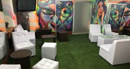 Déjà Vu Backpackers