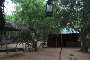 Front of property - Yala Wild House (Thissamaharama)