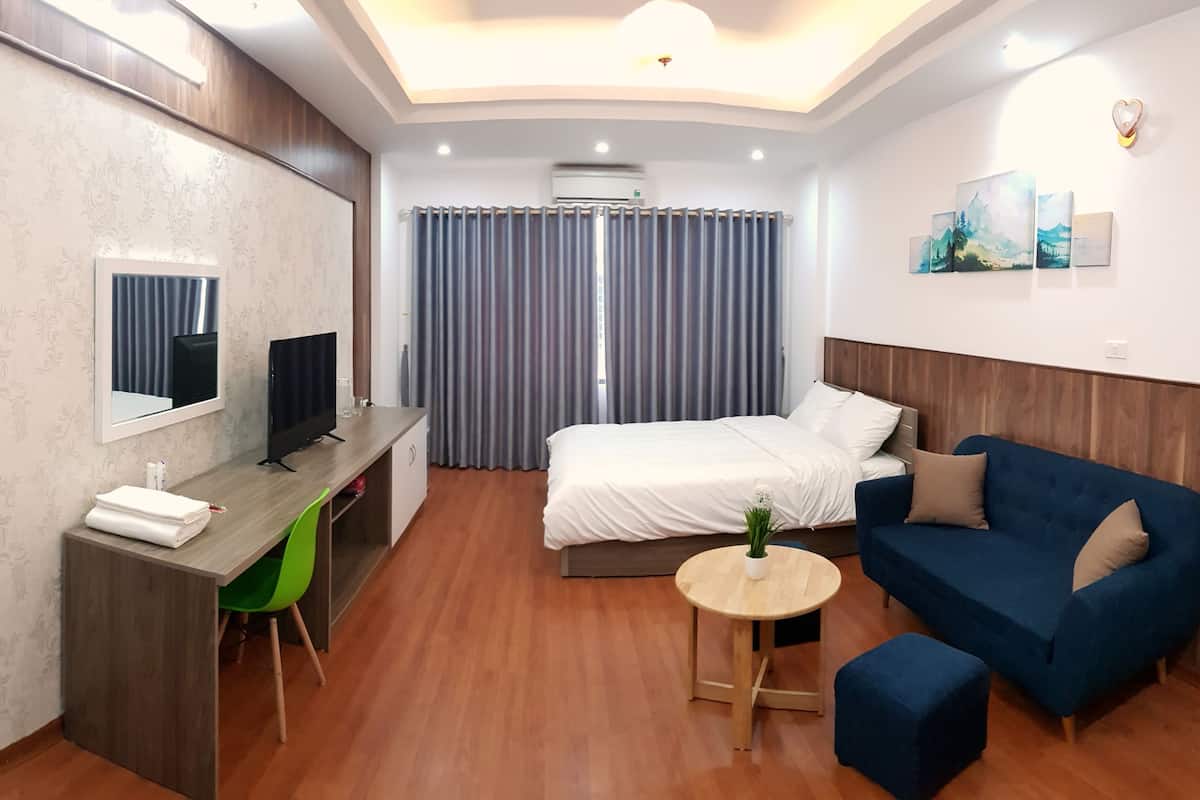 Iron/ironing board, free WiFi, wheelchair access