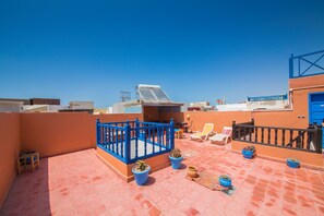 إطلالة من الشرفة