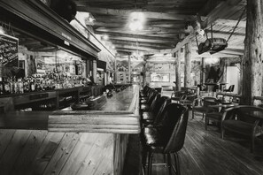 Bar (en la propiedad)