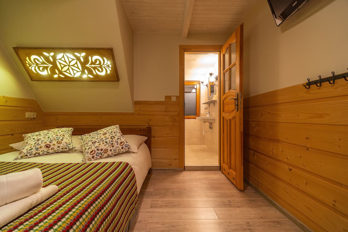 Classic Dört Kişilik Oda | Anti alerjik yatak takımı, ayrı ayrı dekore edilmiş, ayrı ayrı döşenmiş