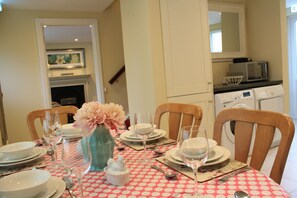 Deluxe Townhome, 2 Bedrooms, Kitchen, Courtyard Area | Private kitchen | Full-size fridge, microwave, oven, stovetop - No 3 Fair Hill House (Killarney)