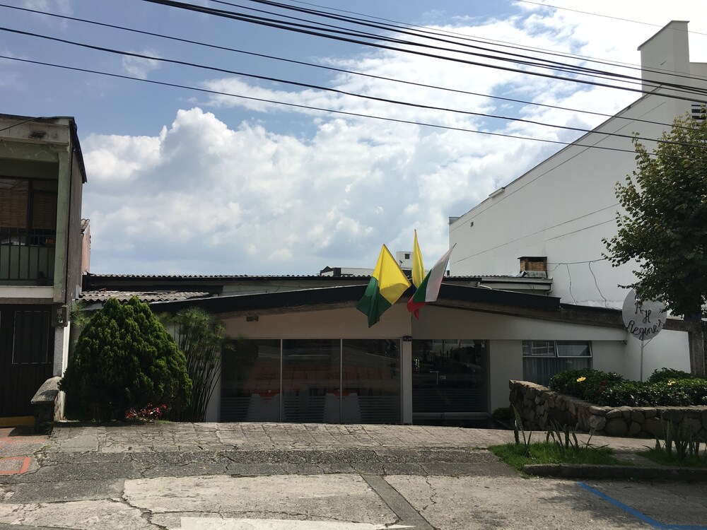 Regines Hotel by null