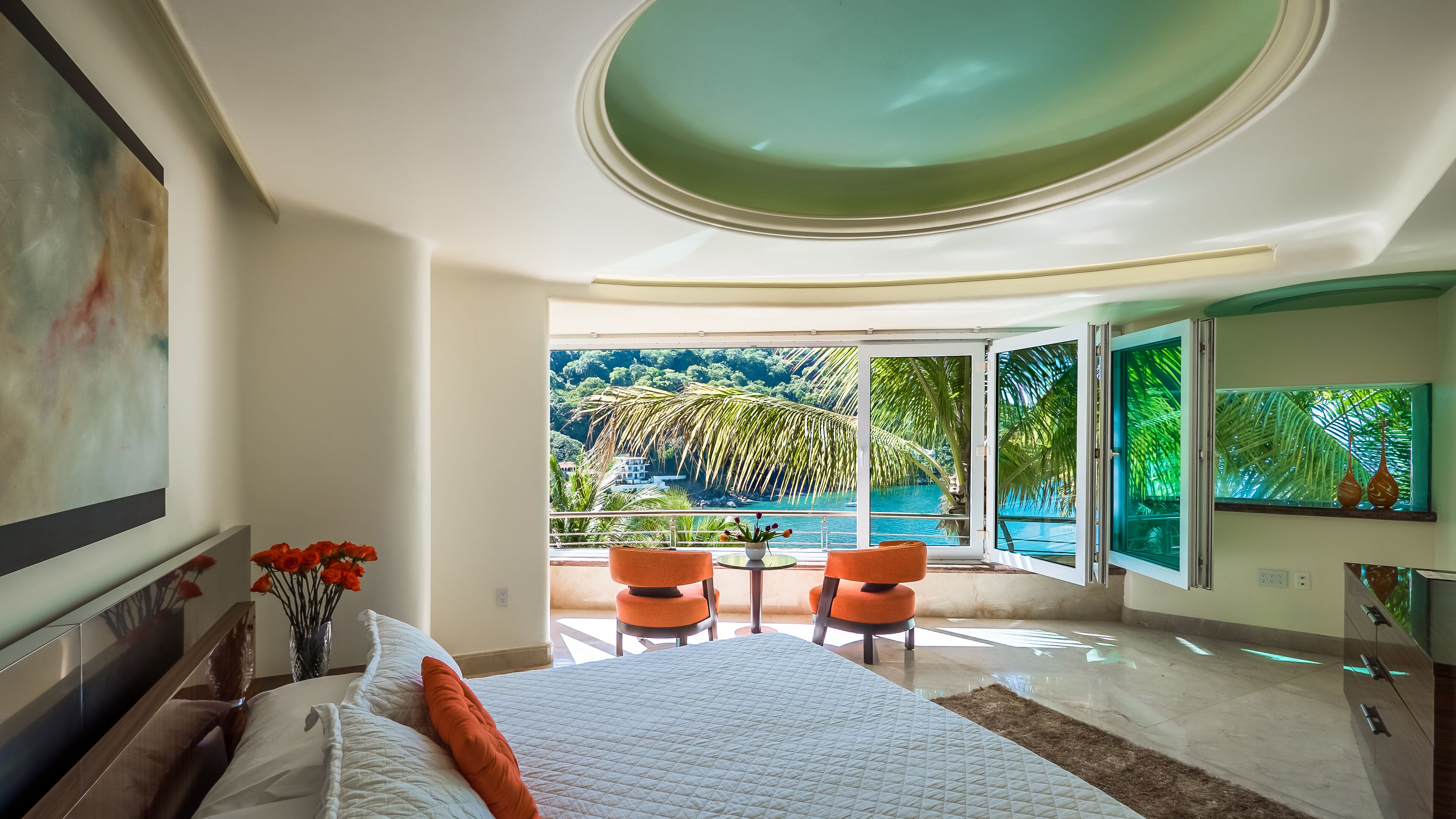 Smart TV de 65 pulgadas con canales vía satélite, Netflix y Hulu 