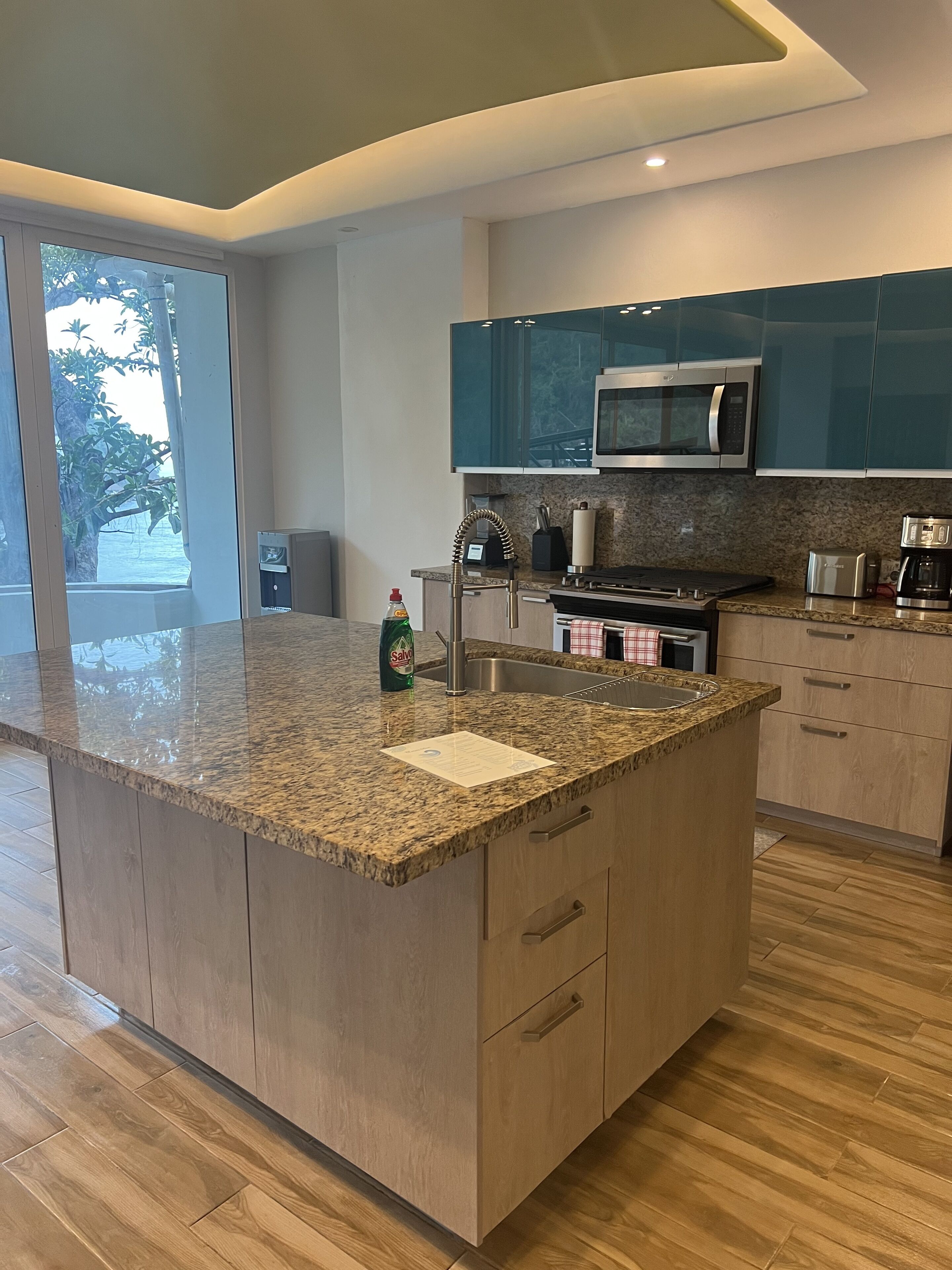 full-sized fridge, microwave, coffee/tea maker