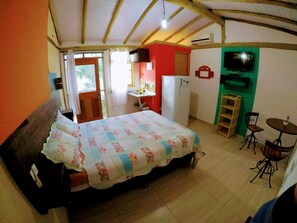 Room - Chalé de Charme MANDOMAI - Suítes Cozinha Compacta e Chalé Gourmet Exclusivos (Ilhabela)