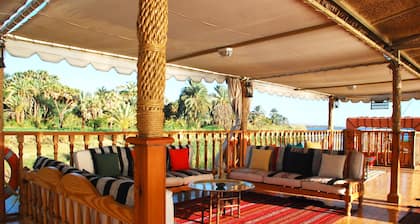 Dahabeya Queen Farida