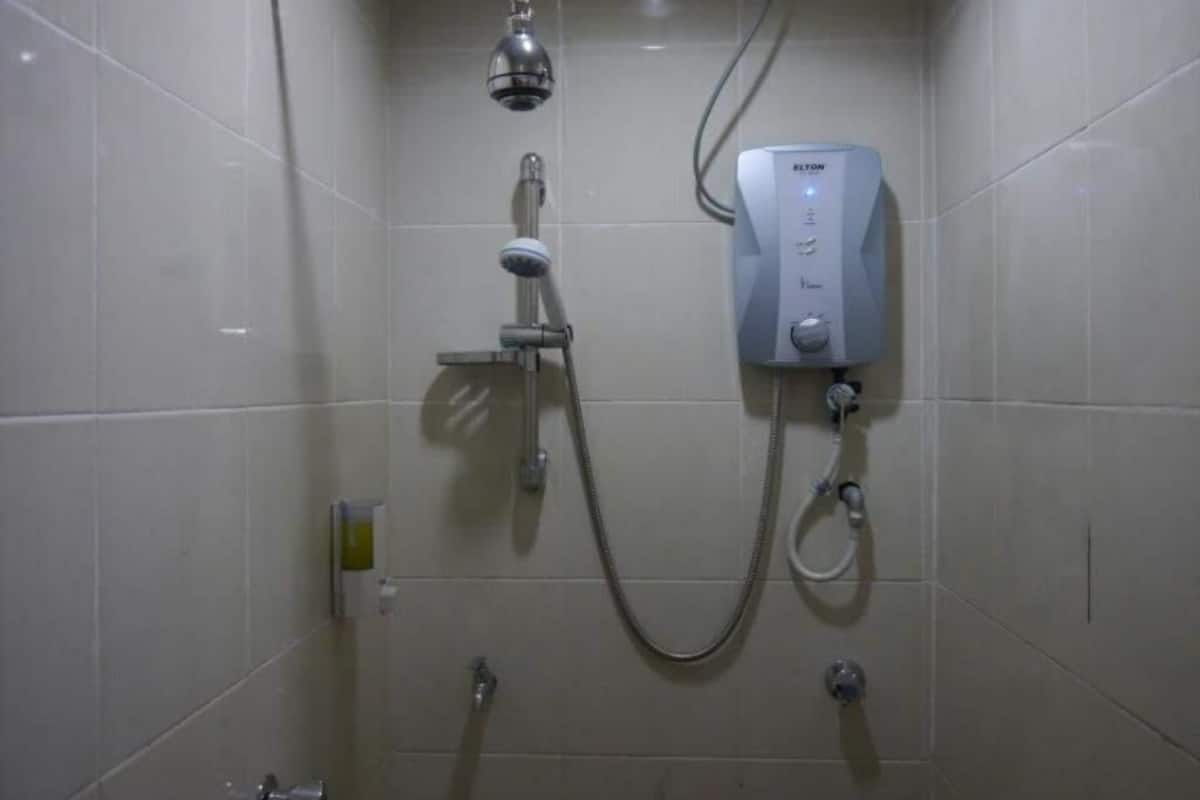 Bathroom shower