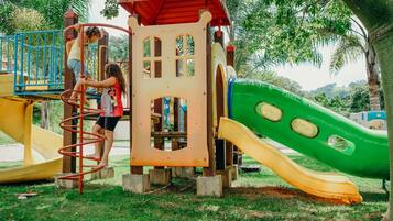 Children’s play area – outdoor