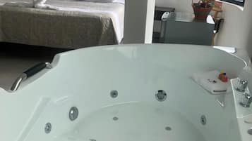 Suite, 1 Katil Raja (King) dengan Katil Sofa | Tab mandi berpancutan