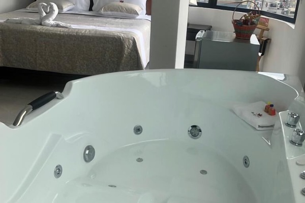 Suite, 1 King Bed with Sofa bed | Jetted tub