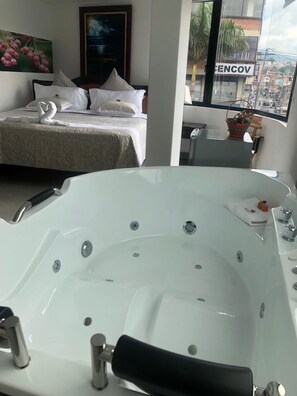 Jetted bathtub - Hotel Santa Monica (Fusagasugá)