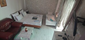 Apartment, 1 King Bed with Sofa bed, Non Smoking