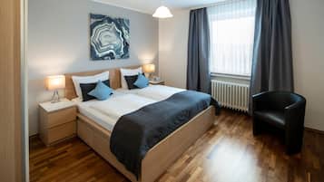 VerdunkelungsvorhÀnge, kostenlose Babybetten, Zustellbetten