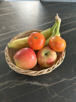 Desayuno completo diario (EUR 14.00 por persona)