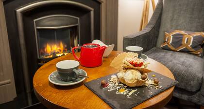 Lake Of Shadows Hotel