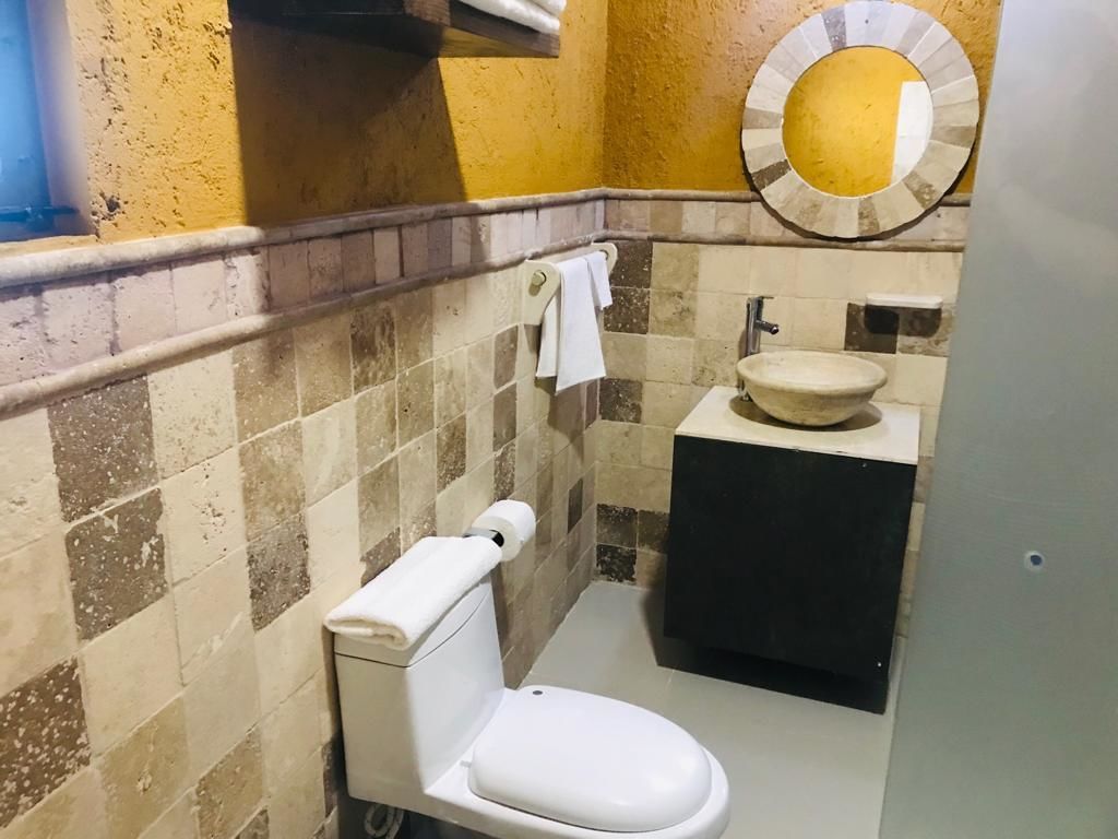 shower, rainfall showerhead, free toiletries, hair dryer