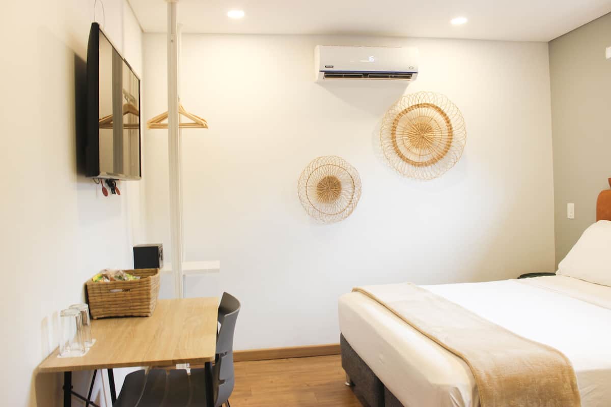 Double Room, 1 Queen Bed, Non Smoking