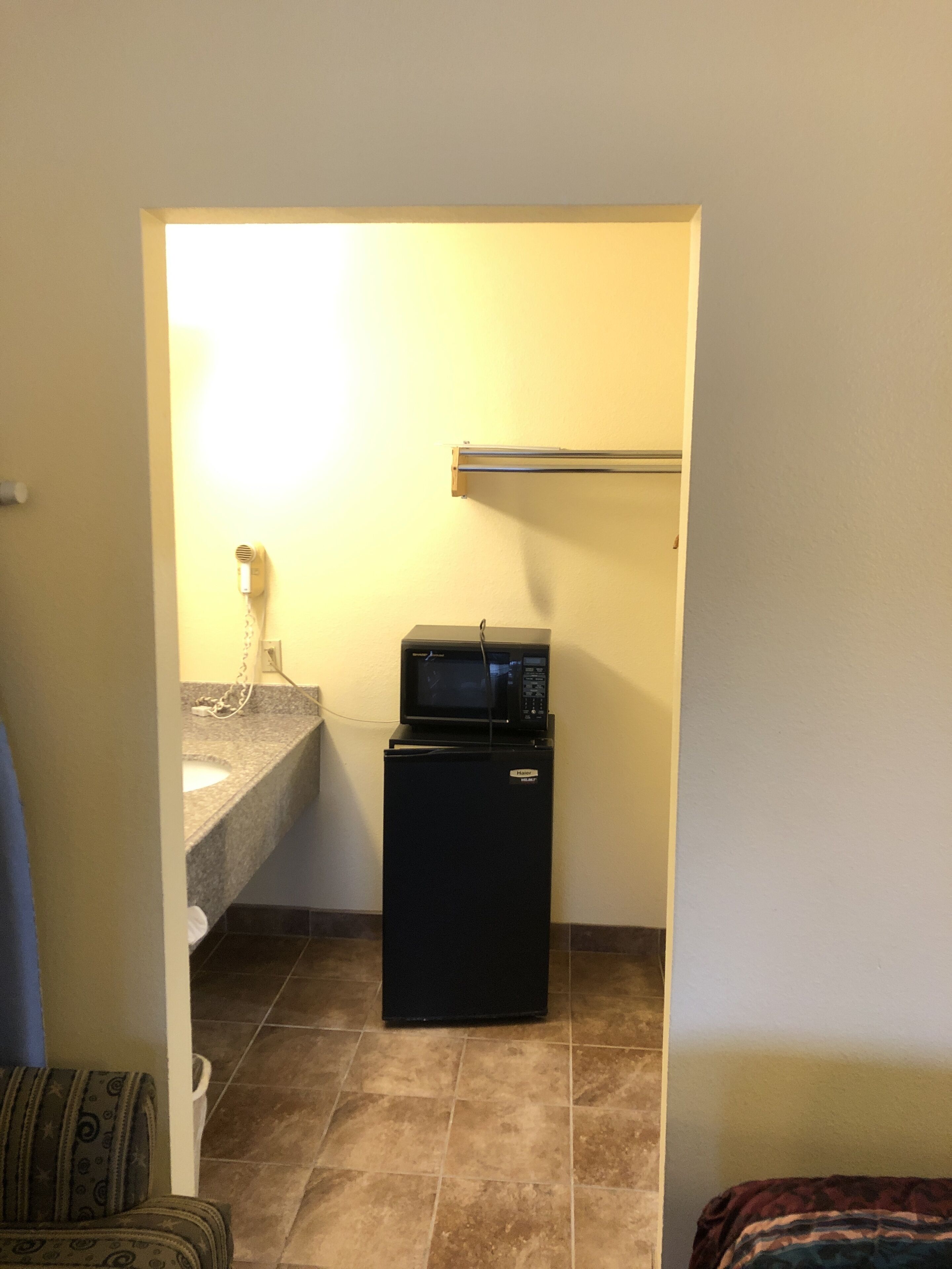 Ropa de cama de alta calidad, edredón, escritorio y cortinas blackout 