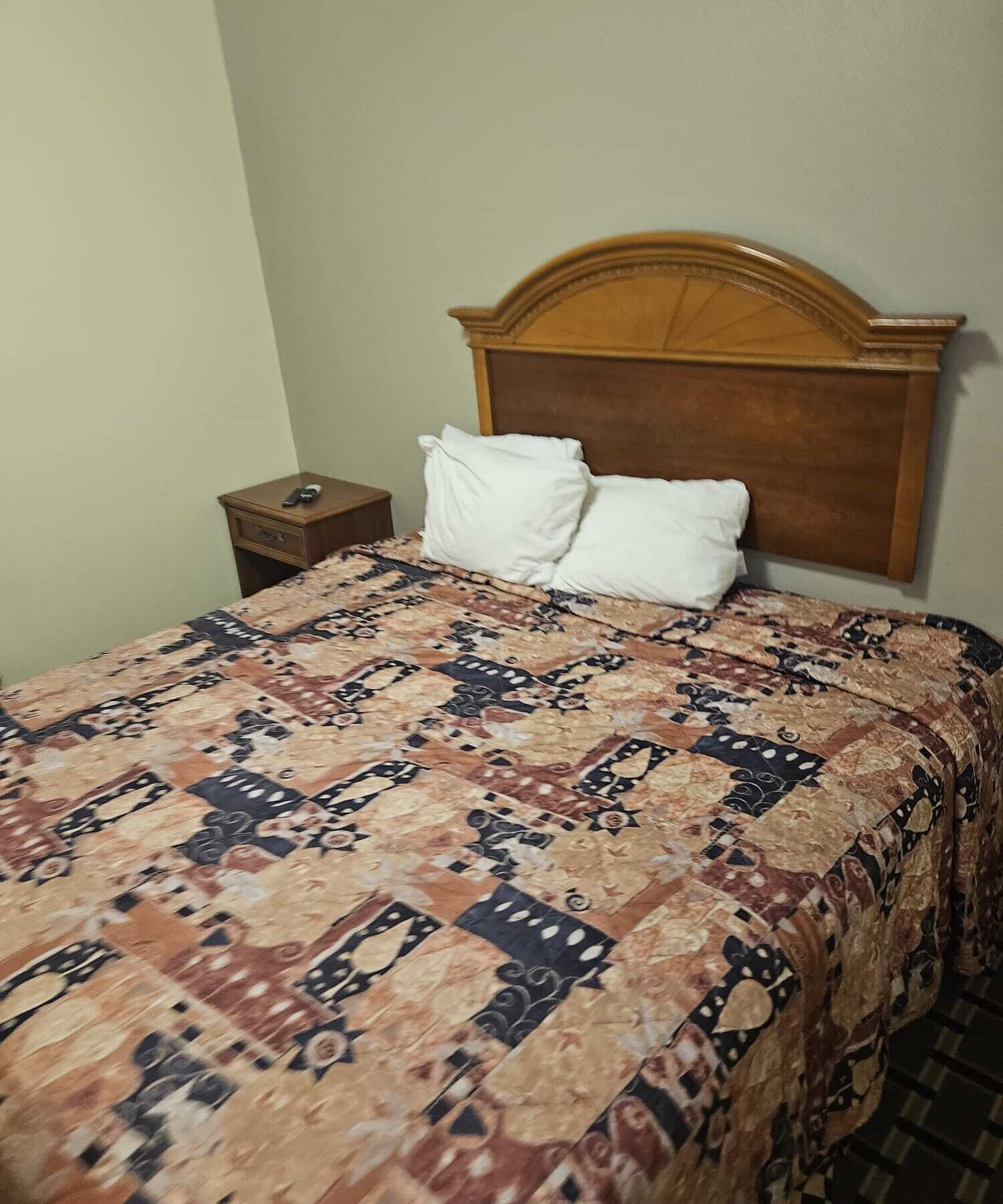 Premium bedding, down duvets, desk, laptop workspace