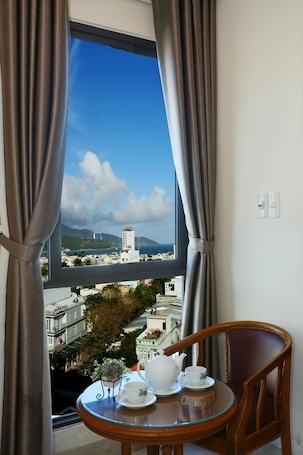 Refrigerador, tetera/pava eléctrica