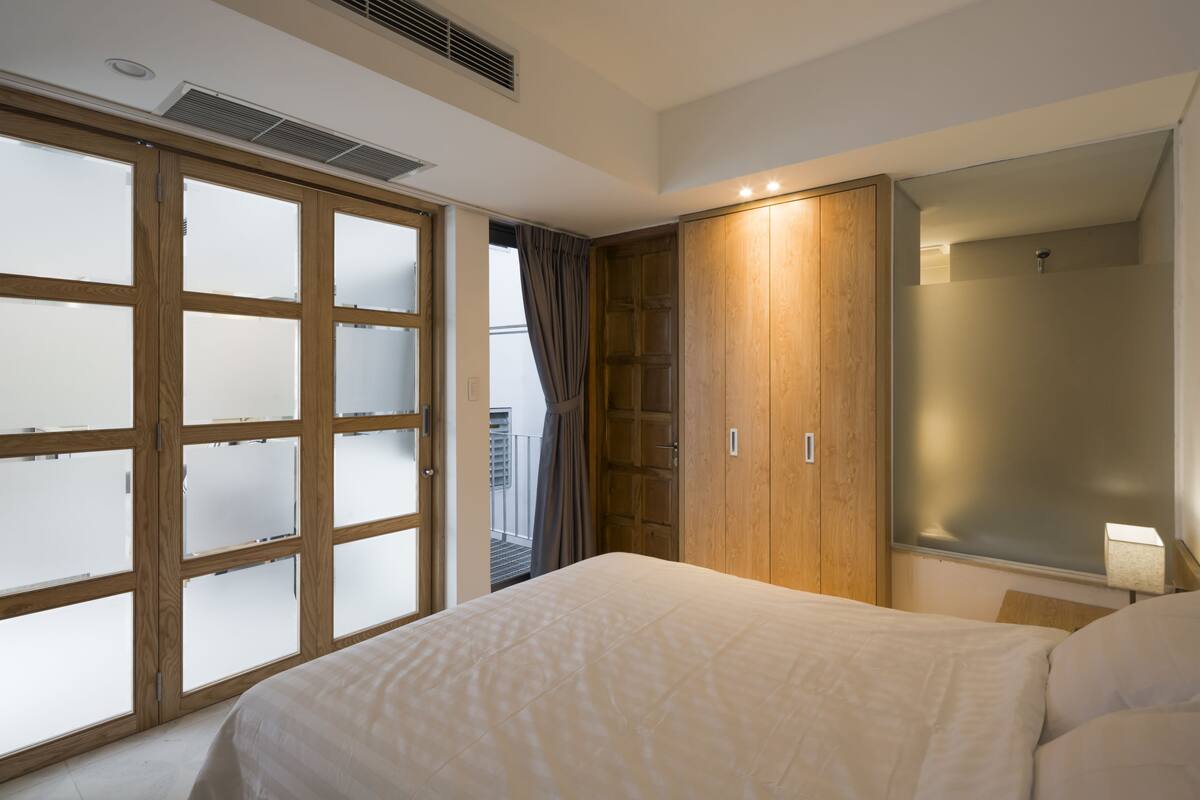 Desk, blackout curtains, iron/ironing board, free WiFi