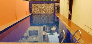 Innenpool, Außenpool