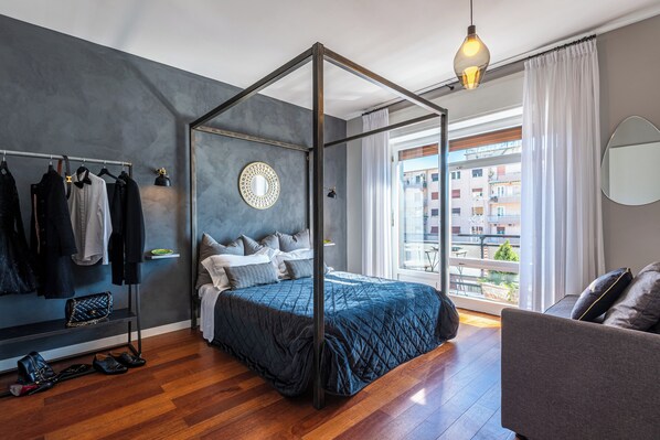 コンフォート ダブルルーム 禁煙 パーシャルシービュー | セーフティボックス ( 室内)、遮光カーテン、アイロン / アイロン台、WiFi (無料)