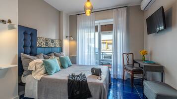 Basic Double Room, Non Smoking, Courtyard View | In-room safe, blackout drapes, iron/ironing board, free WiFi