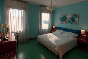 Doppel- oder Zweibettzimmer