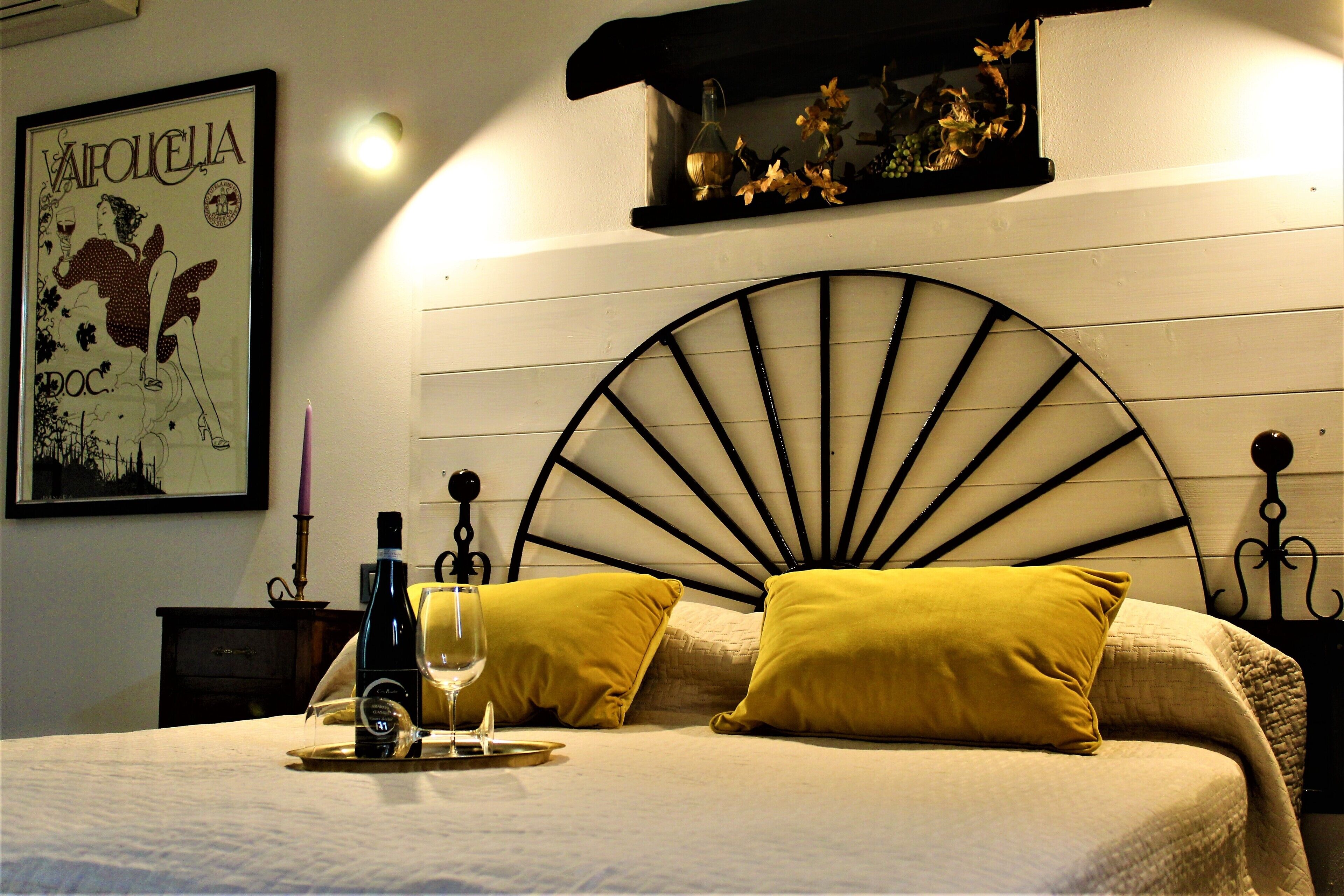 Deluxe Room, Courtyard View, Tower | Egyptian cotton sheets, premium bedding, minibar, individually decorated