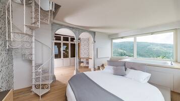 Romantic Suite, Hot Tub, Sea View | 1 bedroom, premium bedding, down comforters, minibar