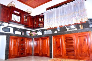 3-Bedroom Villa | Private kitchen | Full-size fridge, microwave, rice cooker, cookware/dishes/utensils