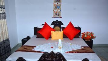 3-Bedroom Villa | 3 chambres, coffres-forts dans les chambres, bureau