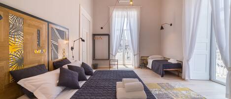 Luxury Triple Room, City View | Cadar kapas Mesir, peralatan tempat tidur premium, gebar bulu kapas