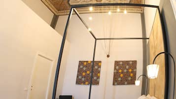 Deluxe Triple Room, City View | 1 bedroom, Egyptian cotton sheets, premium bedding, down comforters