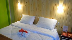 Ropa de cama de alta calidad, minibar y escritorio 