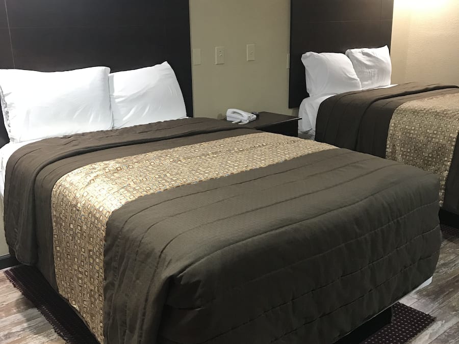 Decoración personalizada, muebles diferentes y escritorio