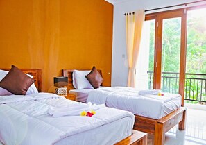 Kamar Twin Deluks, Beberapa Tempat Tidur | Tirai kedap cahaya dan seprai linen