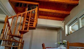 公寓, 2 間臥室 | 起居區 | 平面電視