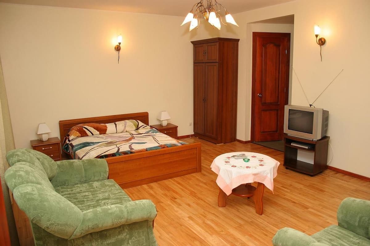 Apartment, 1 Bedroom | 1 bedroom, minibar, in-room safe, iron/ironing board