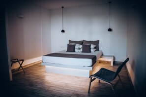 Departamento superior, vista al jardín (Niabelo Villa 1) | Ropa de cama de alta calidad y caja de seguridad en la habitación 