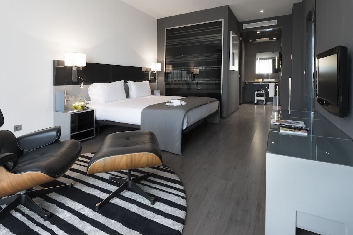1 bedroom, minibar, in-room safe, desk