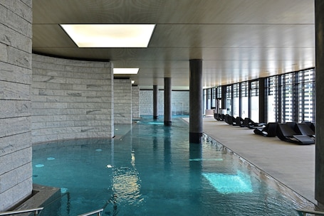Indoor pool, outdoor pool, sun loungers