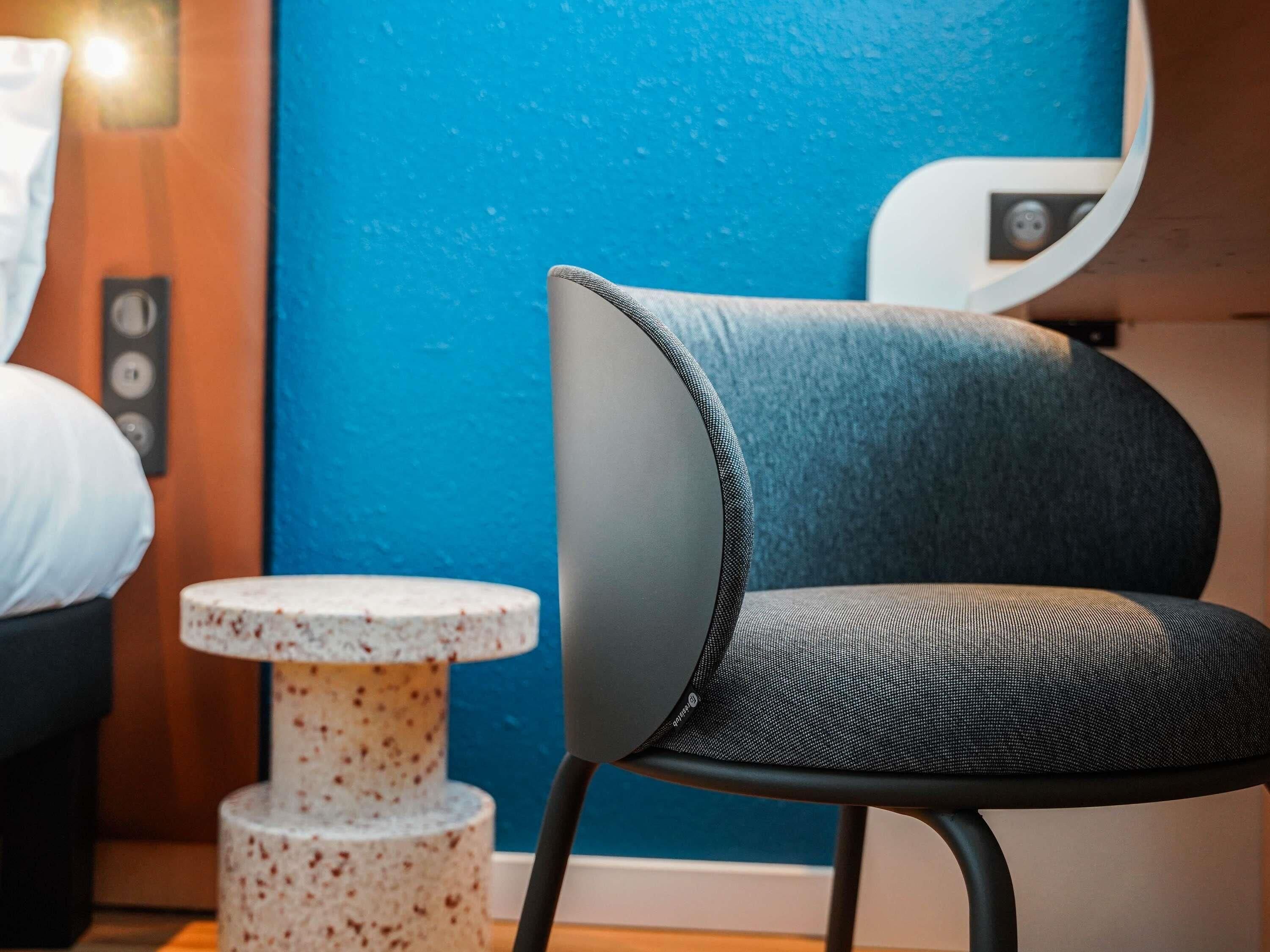 premium bedding, in-room safe, desk, soundproofing