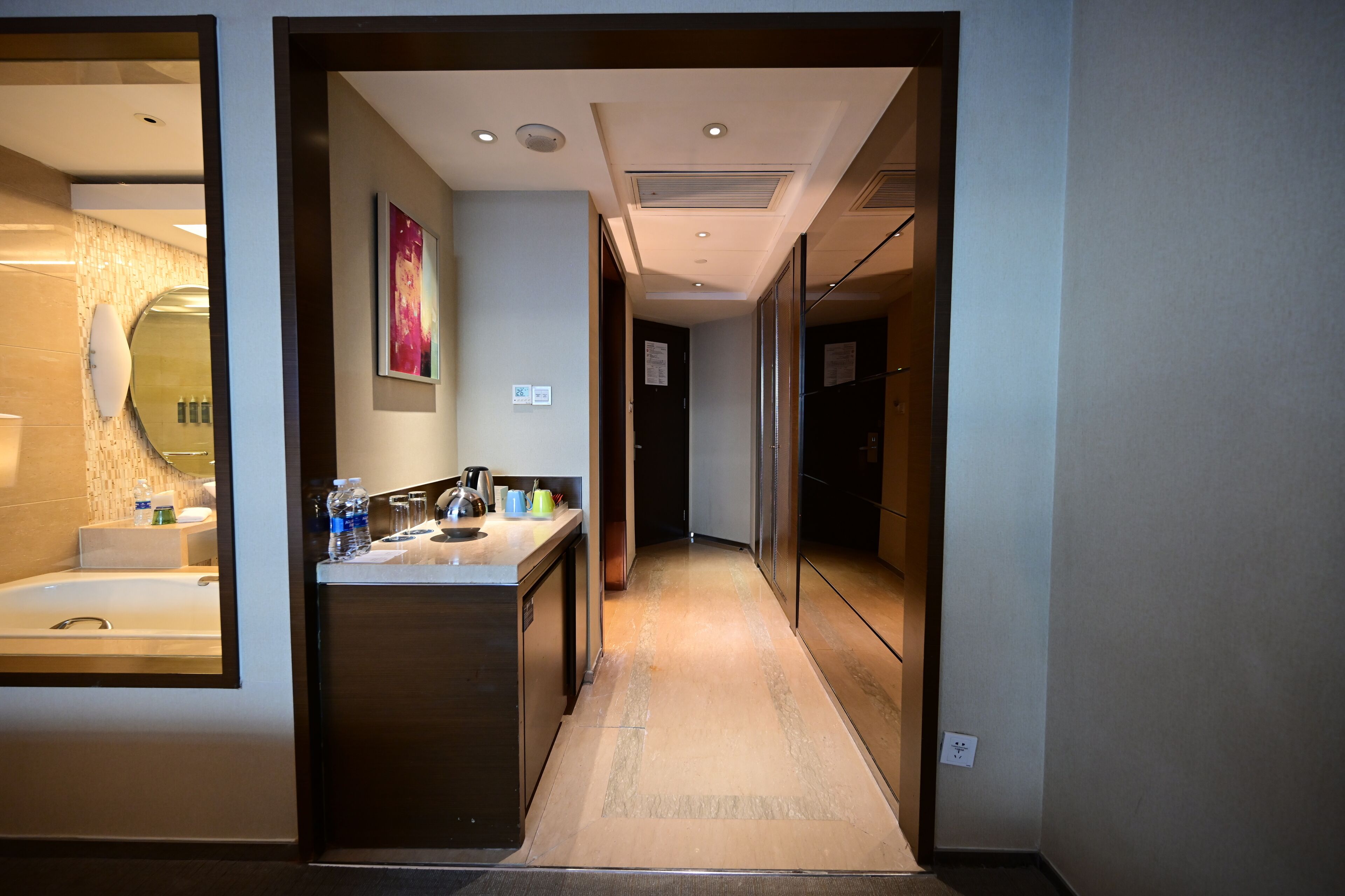 1 bedroom, premium bedding, minibar, in-room safe