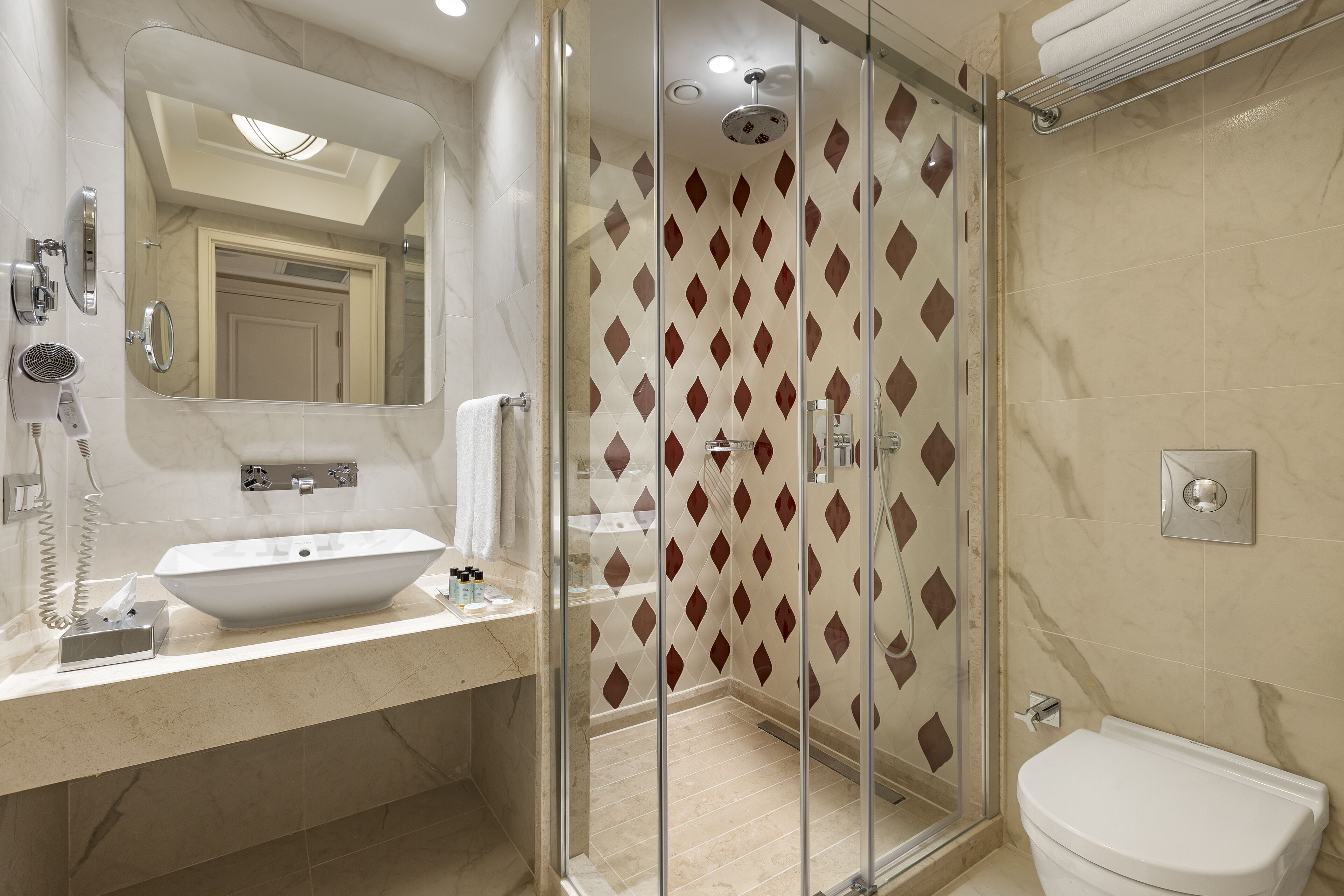 shower, free toiletries, hair dryer, slippers