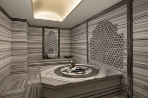 Salas de tratamientos para parejas, sauna, bañera de hidromasaje 