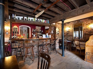 Bar (in der Unterkunft)